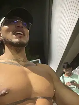 Snapshot of MaxxxSteil chatting on 03.22.25 MaxxxSteil online show from 03.22.25