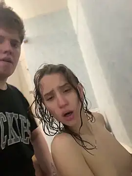 kisssssssss online show from 11.30.25