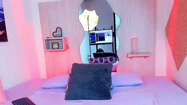 ZaraRousse online show from 10.09.25