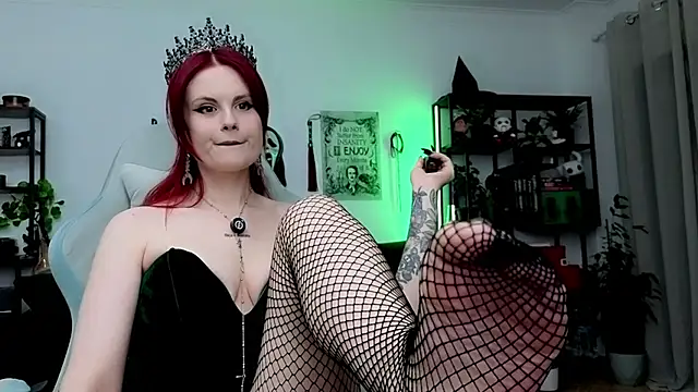 Della Ideal online show from 07.05.26