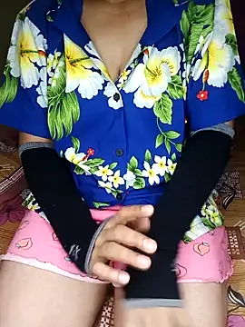 Snapshot of geetha_telugu_kan277 chatting on 10.08.25 geetha telugu kan277 online show from 10.08.25