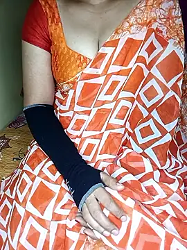 Snapshot of geetha_telugu_kan277 chatting on 10.29.25 geetha telugu kan277 online show from 10.29.25