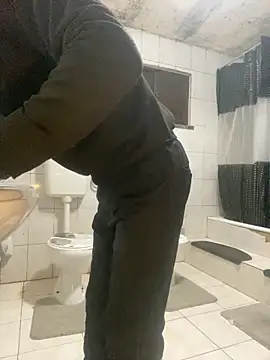 Snapshot of rogerdik76 chatting on 03.03.26 rogerdik76 online show from 03.03.26