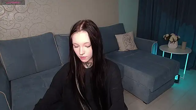 mefwhore online show from 11.18.25