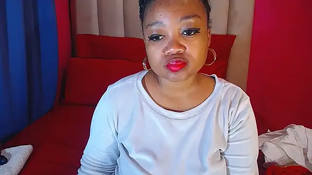 Snapshot of SEXYASSTINAXXX chatting on 10.22.25 SEXYASSTINAXXX online show from 10.22.25