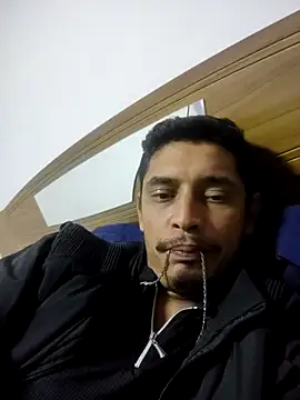 Snapshot of deivit61 chatting on 06.21.26 deivit61 online show from 06.21.26