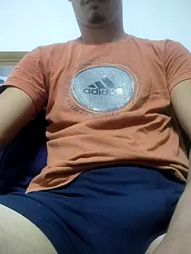 Snapshot of deivit61 chatting on 06.22.26 deivit61 online show from 06.22.26
