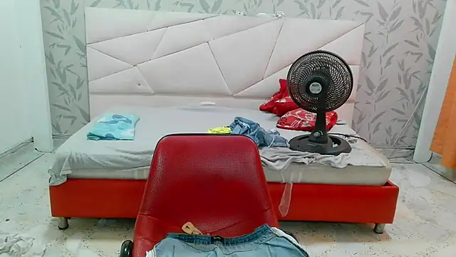 Snapshot of SexyPamela69 chatting on 06.27.26 SexyPamela69 online show from 06.27.26