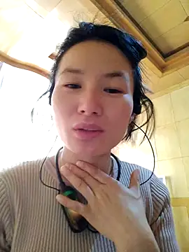 Snapshot of Dewbunn chatting on 03.19.25 Dewbunn online show from 03.19.25