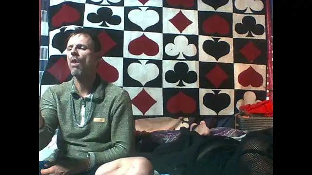 Snapshot of SillyRabbitz chatting on 06.19.26 SillyRabbitz online show from 06.19.26