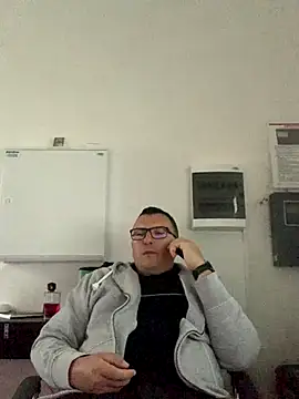 Mike8523 online show from 09.28.25