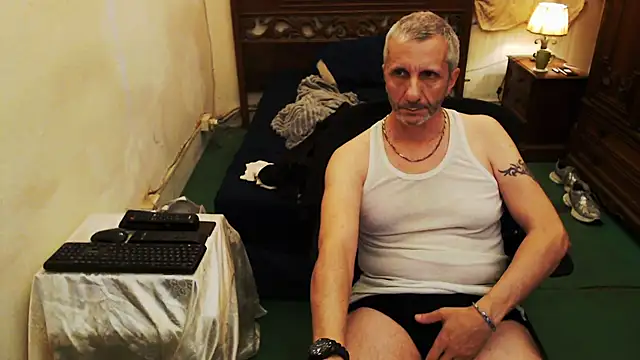 maxdaddy690 online show from 10.05.25