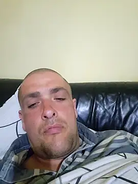 Davideee77777 online show from 05.04.26
