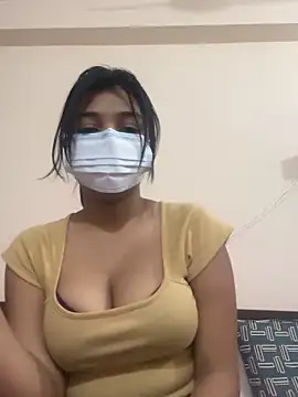 Snapshot of Your_ishani_baby chatting on 03.21.25 Your ishani baby online show from 03.21.25