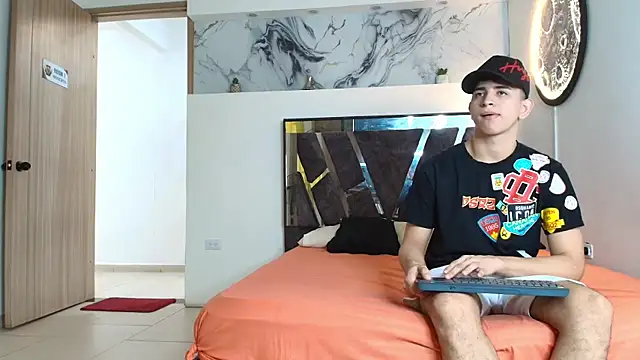 KING OFF BOYS online show from 11.15.25