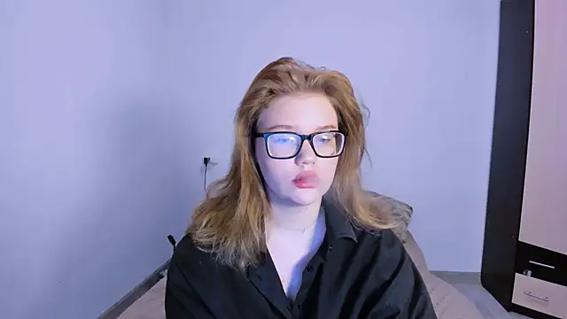 LaseyMoon online show from 11.16.25