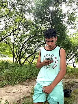 twinks 28 online show from 11.21.25