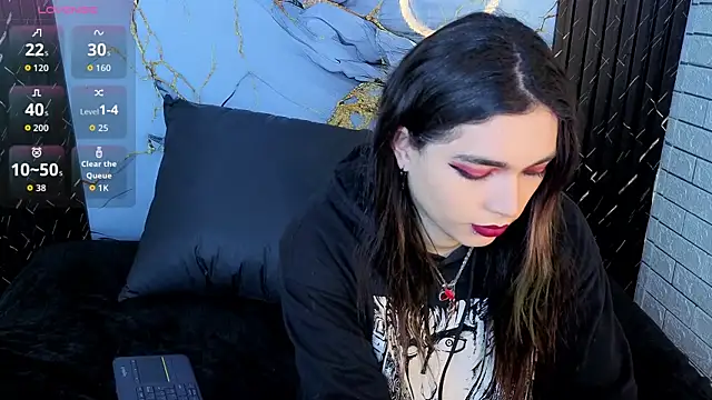 MaeveKuro online show from 02.24.26