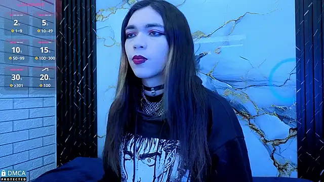 MaeveKuro online show from 03.04.26