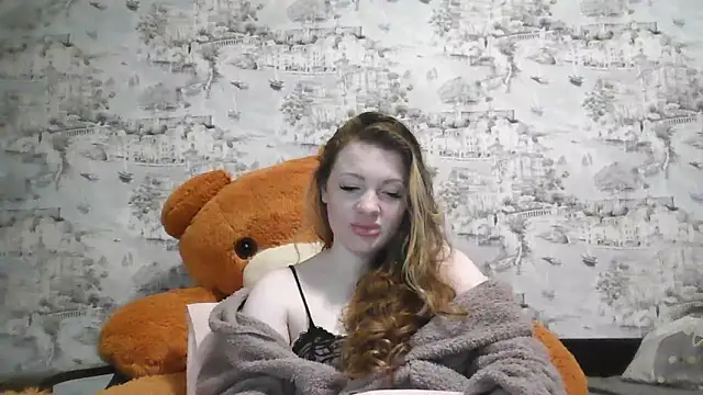 Eveline May online show from 02.18.26