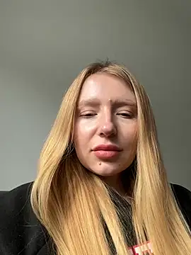 EvaBrooklyn online show from 03.02.25