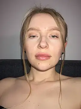 EvaBrooklyn online show from 03.10.25