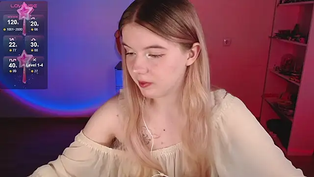 Strawberry juli online show from 04.08.26