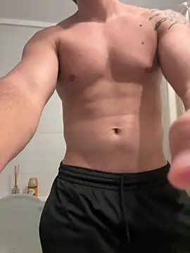 Snapshot of shuki0101 chatting on 10.29.25 shuki0101 online show from 10.29.25