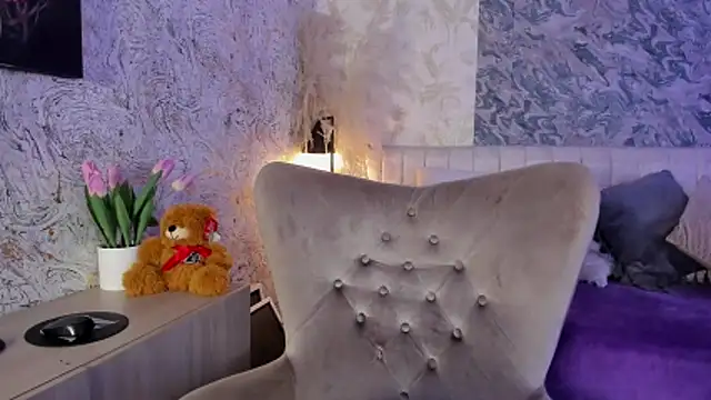 Arianaa collins online show from 02.10.26