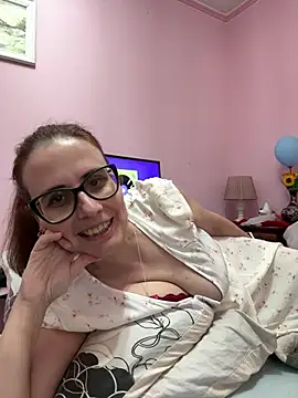 Snapshot of NataKitten chatting on 03.21.25 NataKitten online show from 03.21.25