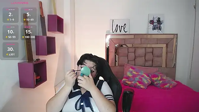 safyka online show from 10.17.25