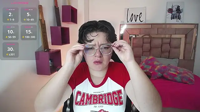 safyka online show from 10.18.25