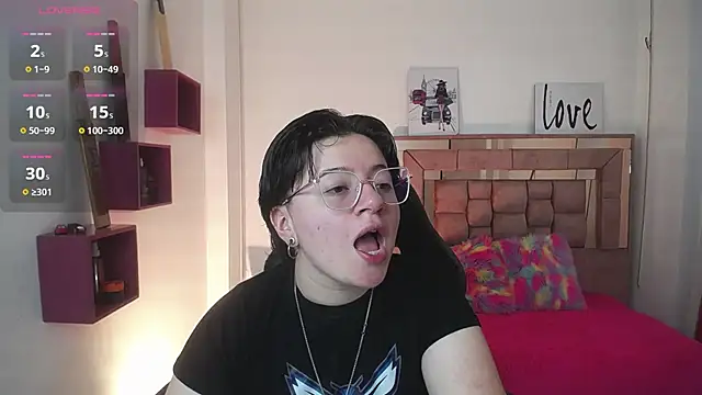 safyka online show from 11.19.25