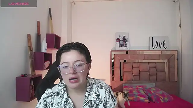 safyka online show from 11.22.25