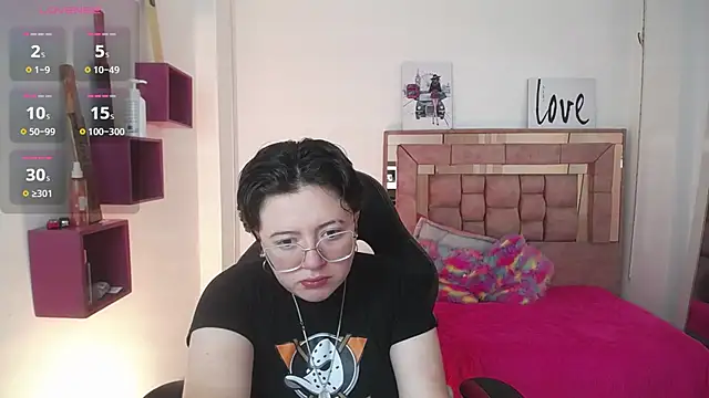 safyka online show from 11.25.25