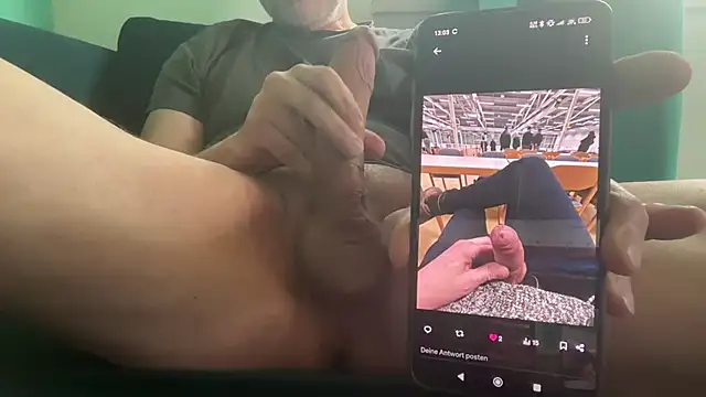 Snapshot of bavaricus123 chatting on 03.12.25 bavaricus123 online show from 03.12.25