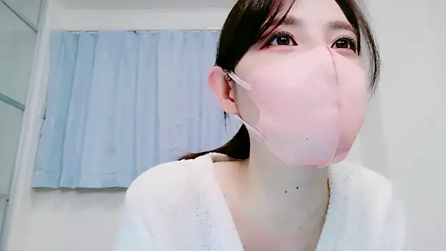 Snapshot of NANA_7 chatting on 04.30.26 NANA 7 online show from 04.30.26