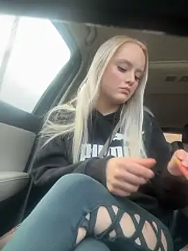 Snapshot of sluttypumpkin chatting on 01.11.26 sluttypumpkin online show from 01.11.26