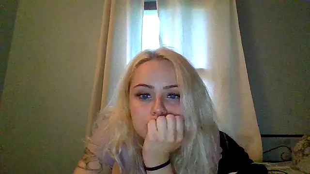 sluttypumpkin online show from 06.09.26