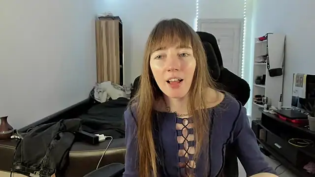 Snapshot of bekkawell chatting on 09.25.25 bekkawell online show from 09.25.25