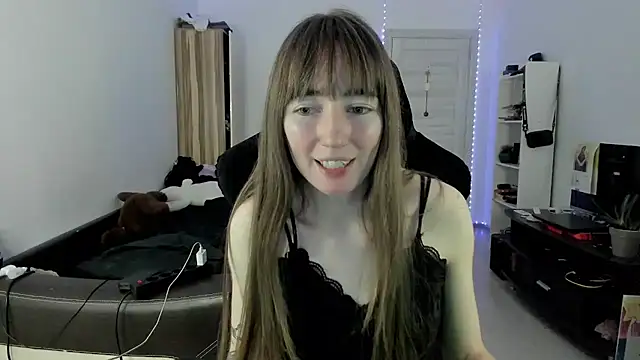 Snapshot of bekkawell chatting on 10.10.25 bekkawell online show from 10.10.25