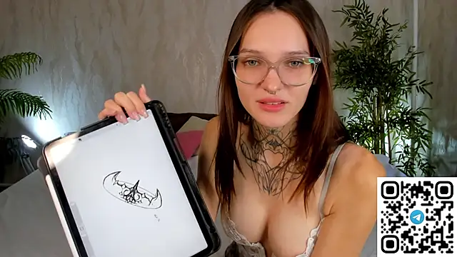 Selena Sharp online show from 06.23.26