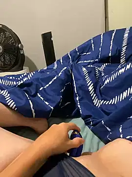 1Zoey101 online show from 02.26.25