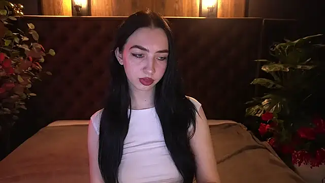 WildKittenX  online show from 04.15.26