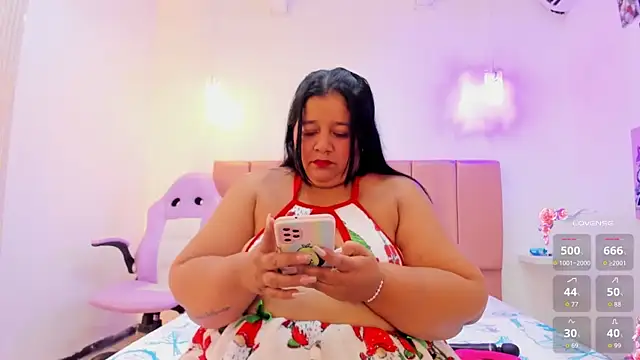 LunaaSweett online show from 12.05.25