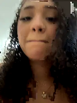 zarinha22 online show from 10.23.25