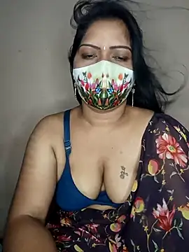 Snapshot of Bagi-Sexy chatting on 03.07.25 Bagi-Sexy online show from 03.07.25