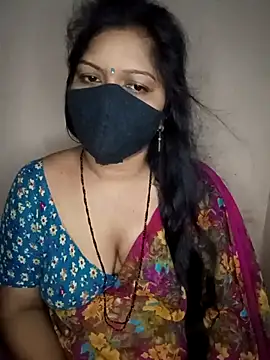 Snapshot of Bagi-Sexy chatting on 09.08.25 Bagi-Sexy online show from 09.08.25