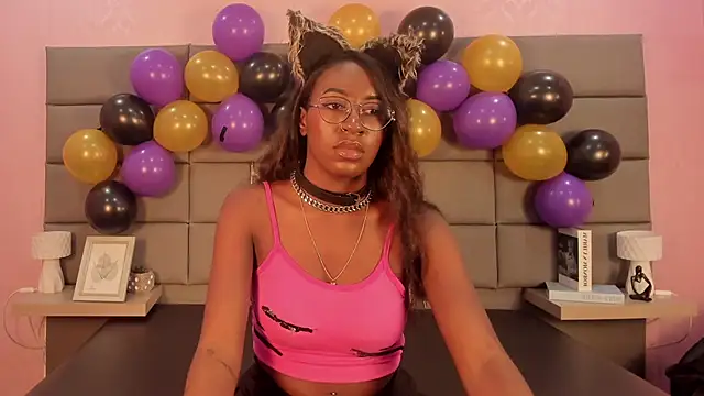 Qeen blackk online show from 10.31.25