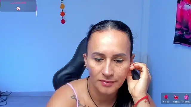 Snapshot of Sara_Charmy chatting on 05.18.26 Sara Charmy online show from 05.18.26